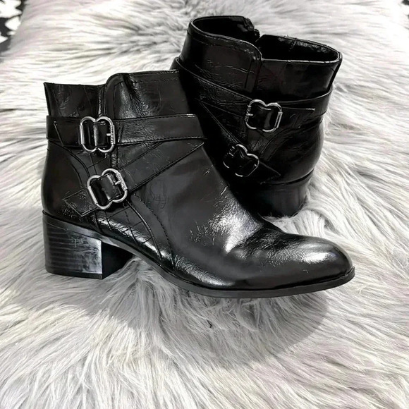 Unisa Payta Black Buckle Leather Boots  Bootie Size 9 Block Heel Fall EUC School - Picture 1 of 14